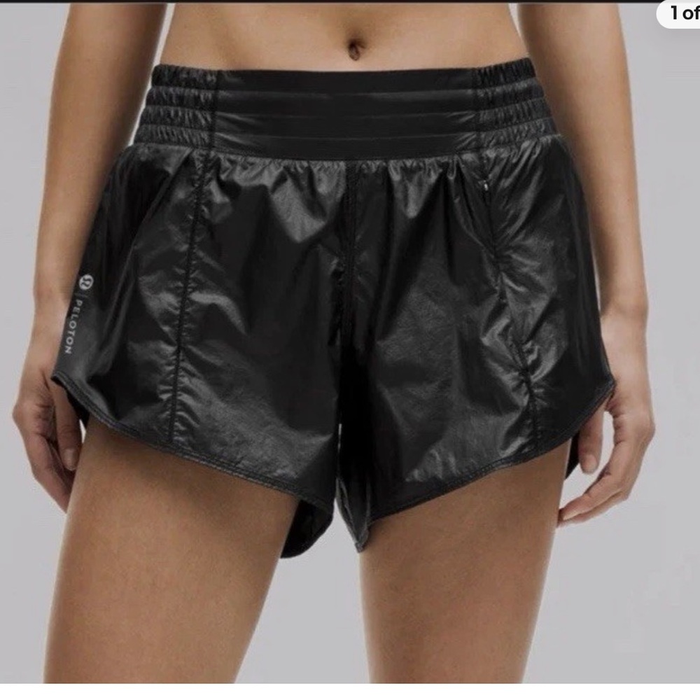 Lululemon/peloton hotty hot high rise short 4 inch in matte sheen.